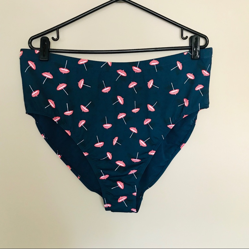 NIP TUCK CURVE high waist bottoms &knot bikini top - Picture 4 of 14